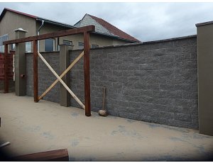 Novostavba altánku z dřevěné trámové konstrukce